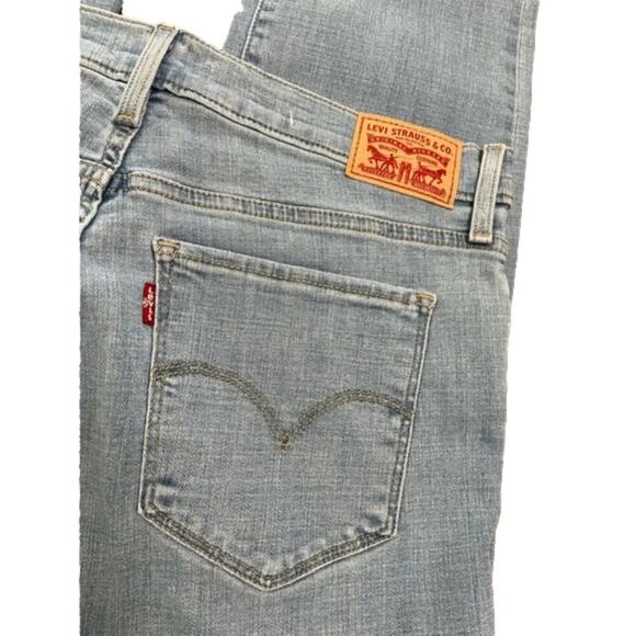 Levi's Ladies 314 Jeans Stretch Shaping Straight Tummy Slimming 32 X 32 NWT - Picture 9 of 10